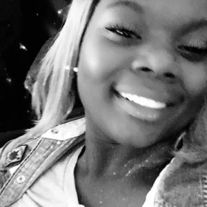 Meet your Posher, Dye